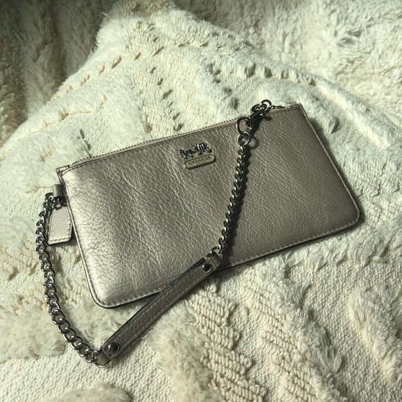 ✨ COACH WRISTLET ✨ - Picture 1 of 7